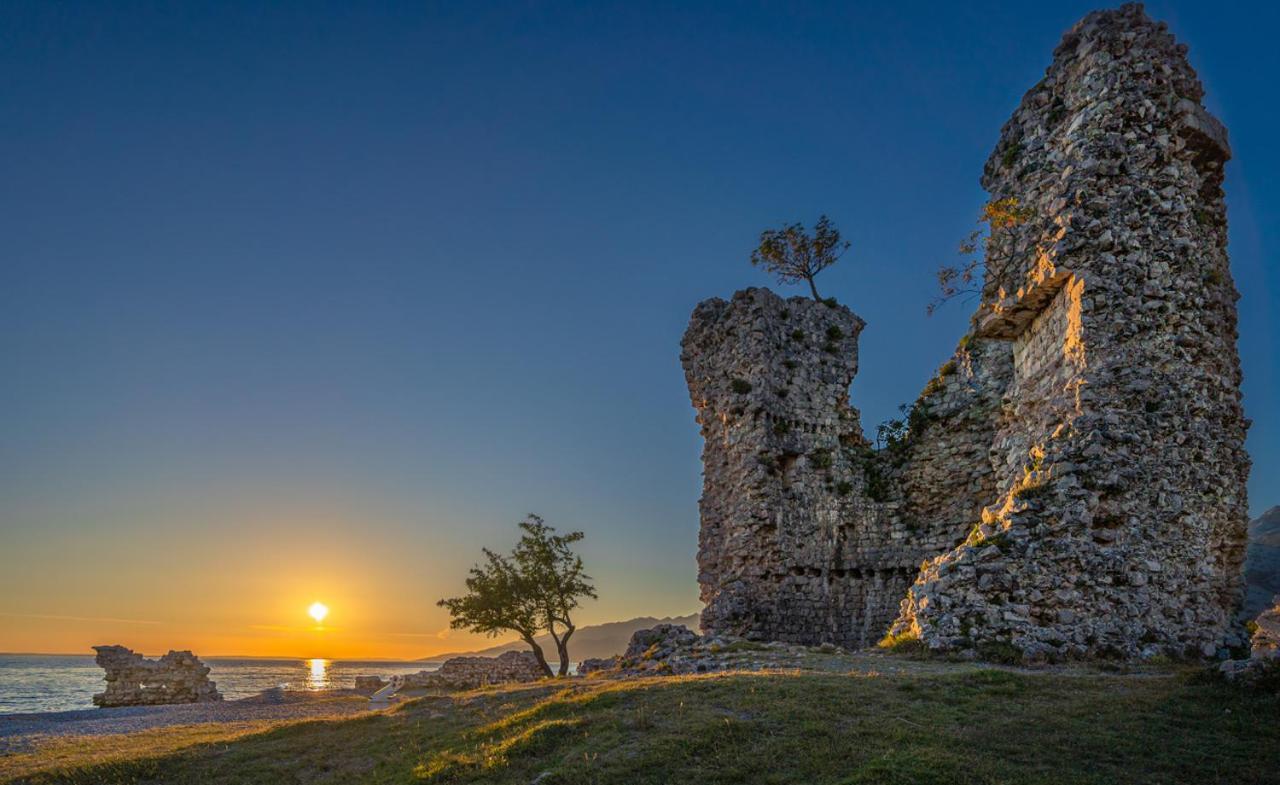 Hotel Pansion Kiko Starigrad Paklenica Exterior foto