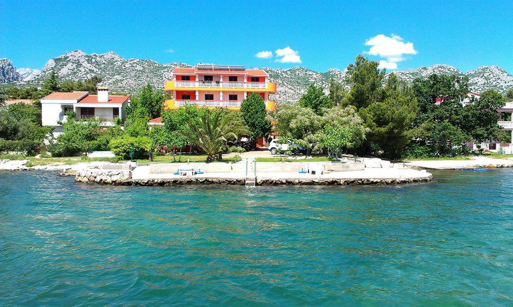 Hotel Pansion Kiko Starigrad Paklenica Exterior foto